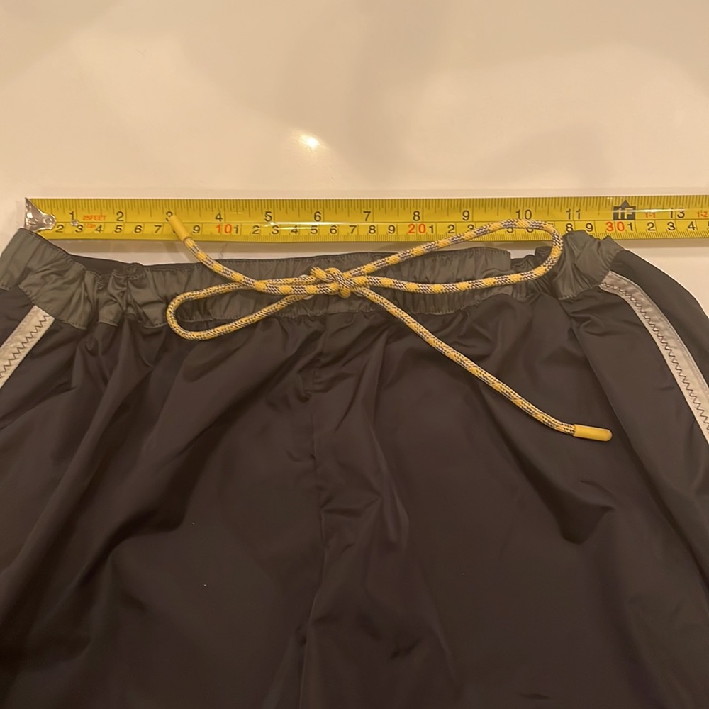 NWT bandier solid and striped nylon shorts - Picture 8 of 8